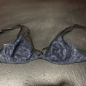 Victorias Secret Very Sexy Unlined Plunge Bra 36D